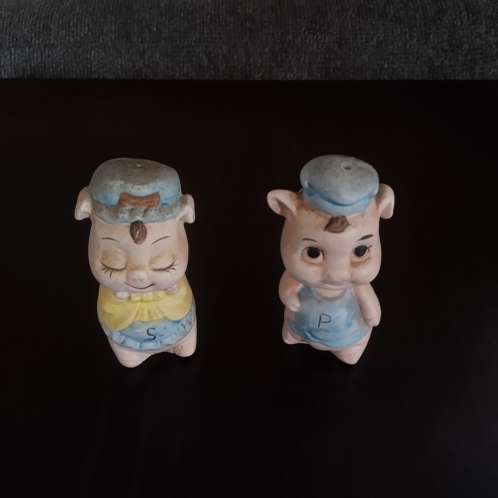 Vintage Pig Salt and Pepper Shakers